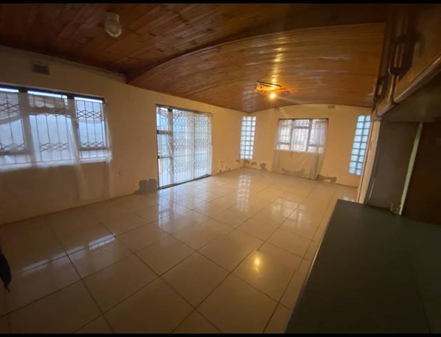 5 BEDROOM HOUSE FOR SALE IN SOUTHGATE